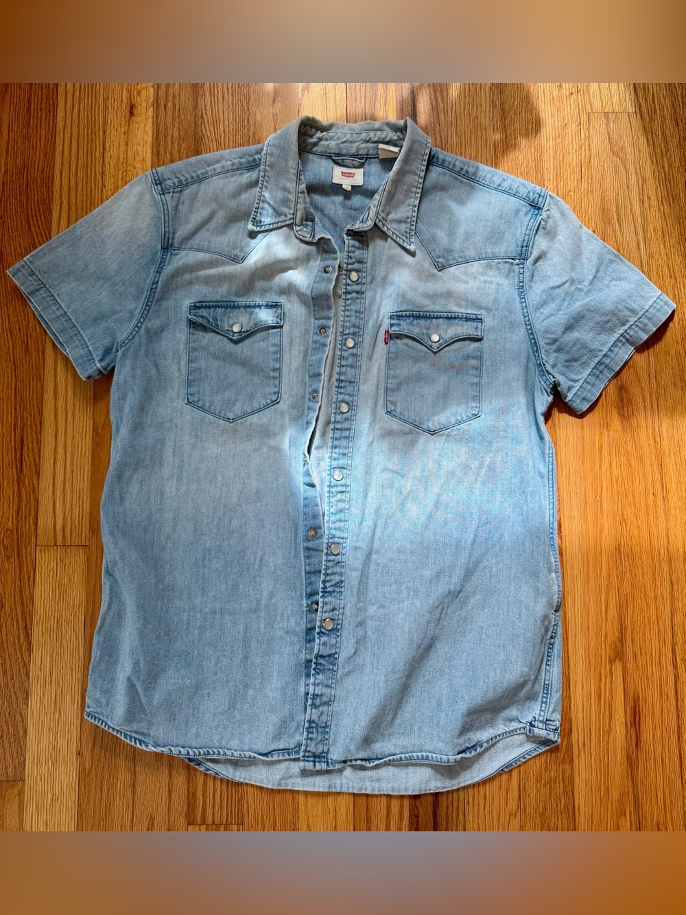 Levi's Light Blue Short-Sleeve Denim Button-Up Shirt